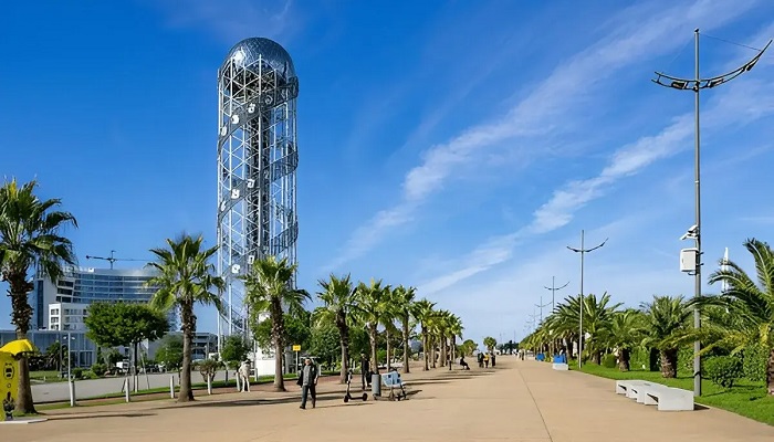 برج الفبا باتومی گرجستان