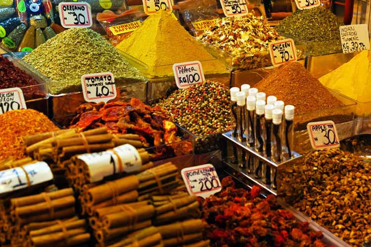 بازار ادویه استانبول را بهتر بشناسید
