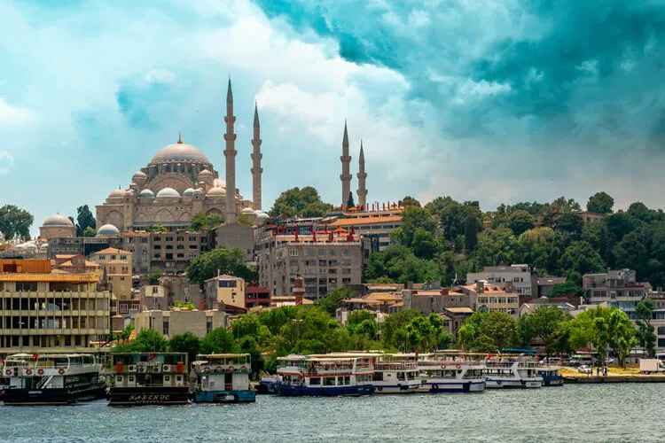 تور استانبول بهار 1405