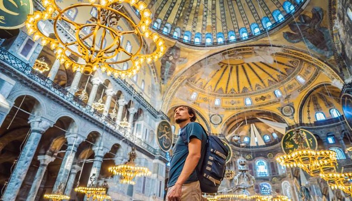 سفر به استانبول با تور یا بدون تور