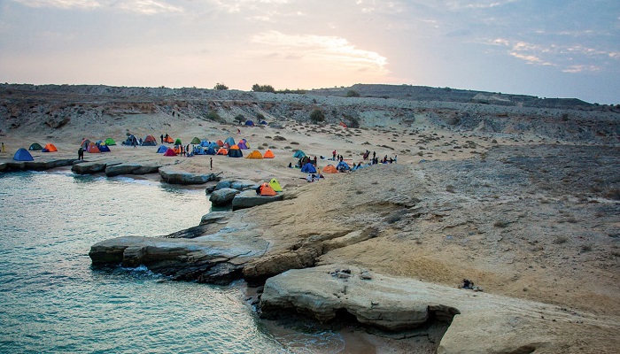 جزیره هنگام کجاست