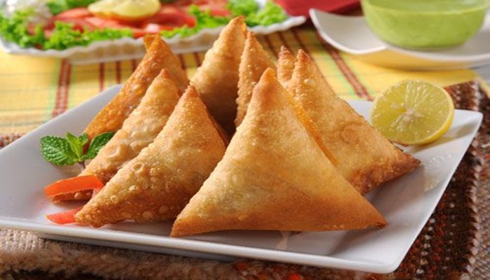 سمبوسه عربی از غذاهای معروف دبی