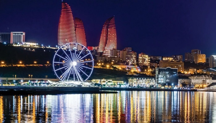 بلوار ساحلی باکو