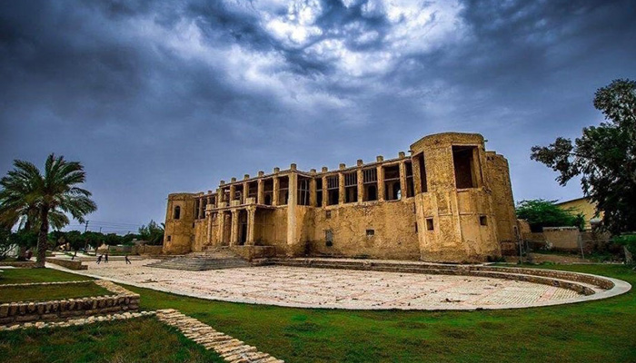عمارت ملک از جاذبه های گردشگری بوشهر