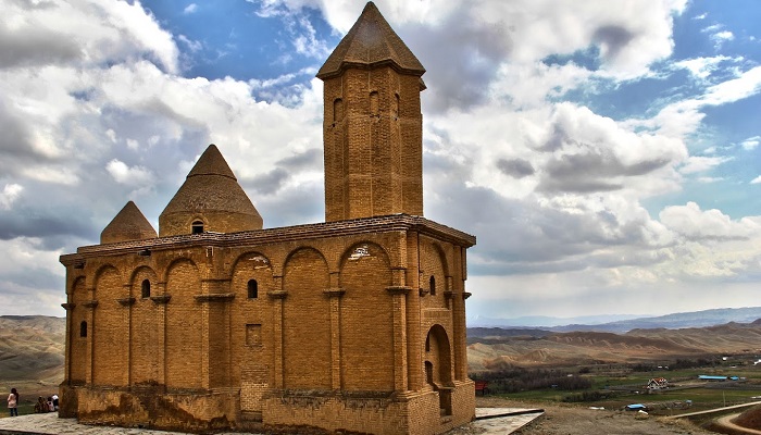 کلیسای سهرول از جاهای دیدنی اطراف تبریز