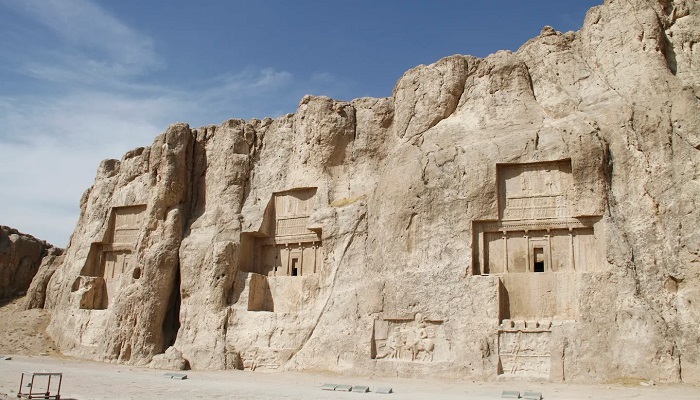 آرامگاه داریوش بزرگ شیراز