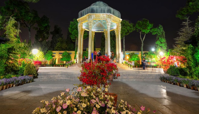 آرامگاه حافظ در شیراز