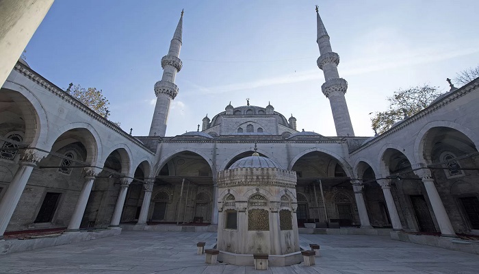 ینی والده مسجد سفید استانبول