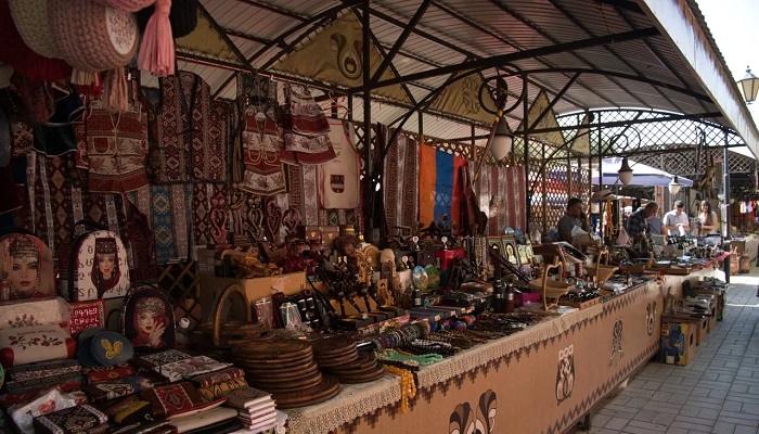 بازار ورنیساژ ارمنستان
