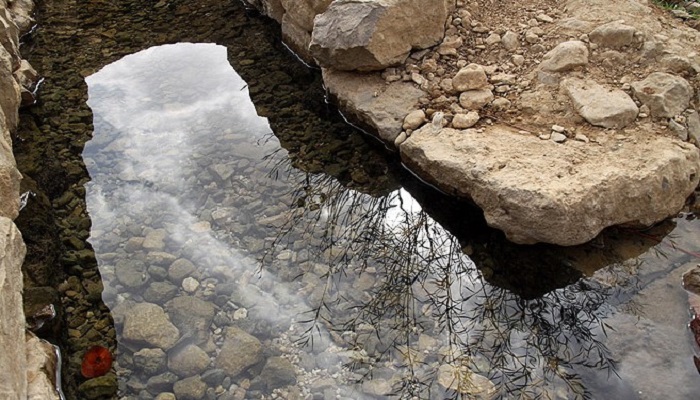 چشمه خارگان شیراز