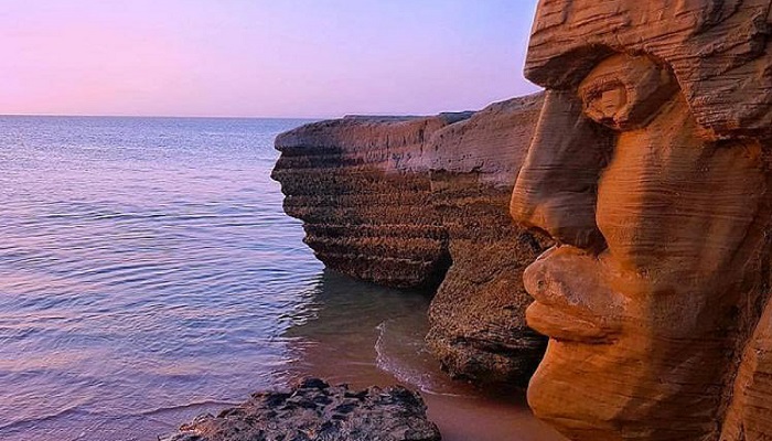سنگ مادر و دختر جزیره هنگام