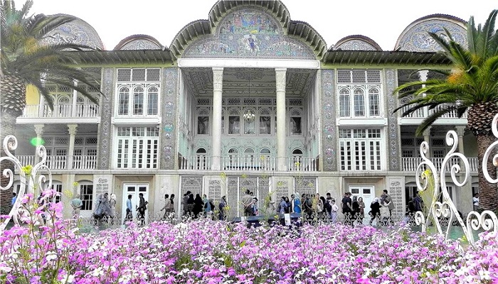 باغ ارم شیراز در بهار