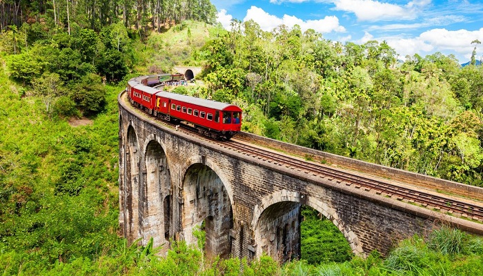 قطار معروف سریلانکا