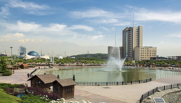 جاهای دیدنی تهران در شب عید