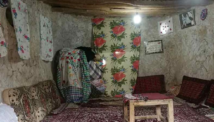 اقامتگاه بومگردی ماخونیک بیرجند