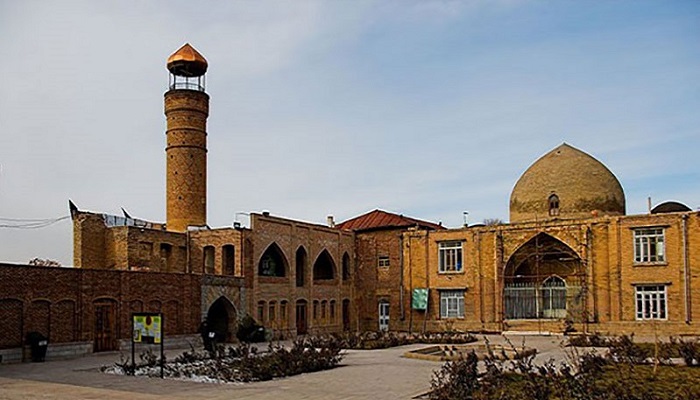 مدرسه ظهیریه از جاهای دیدنی تبریز