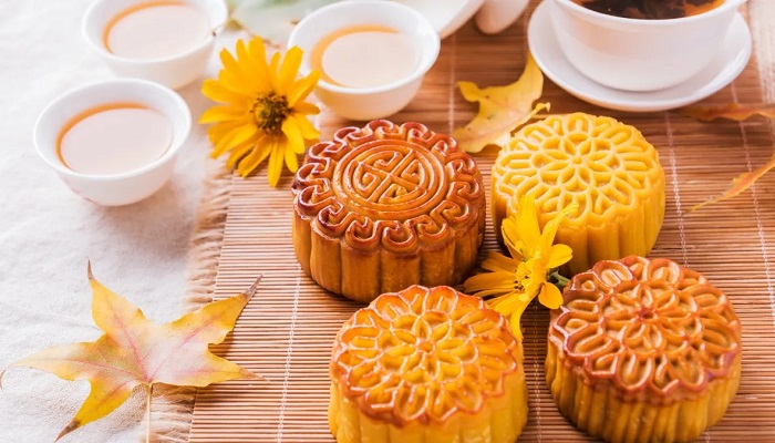 کیک ماه شیرینی سنتی چینی