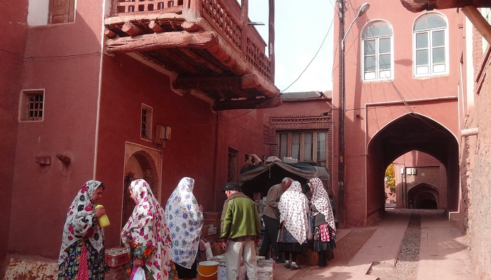 مردم روستای ابیانه اصفهان