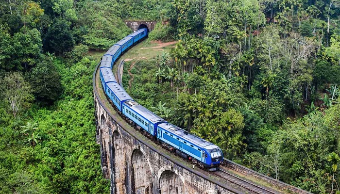 قطار الا به کندی سریلانکا