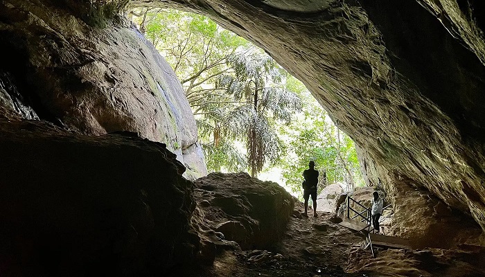 غار راوانا از جاهای دیدنی الا سریلانکا