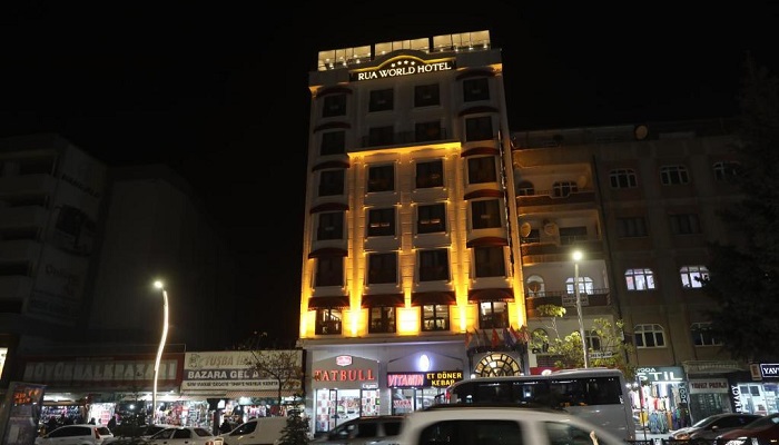 هتل روا ورلد وان
